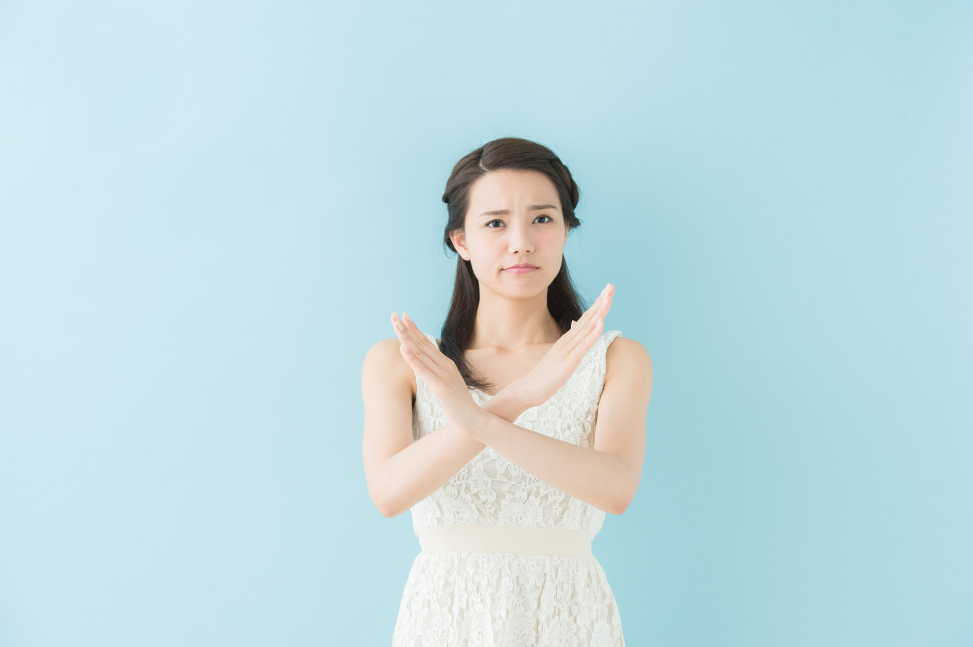 まつ毛が伸びにくくなる原因とは？