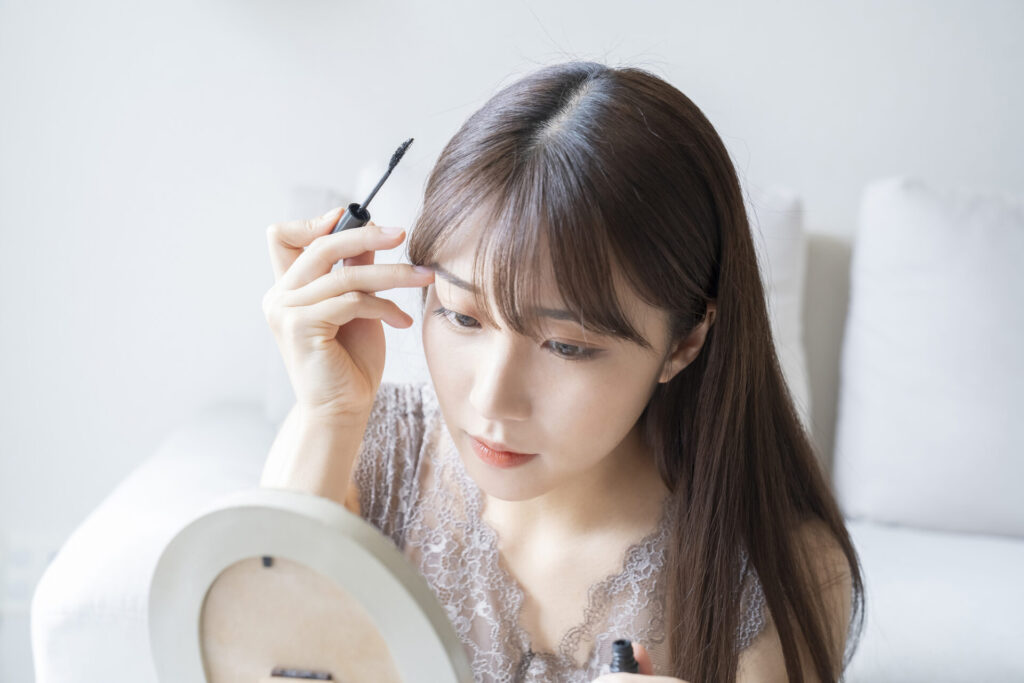まつ毛の毛周期とは?毛周期以上にまつ毛が抜ける原因やケア方法を解説!