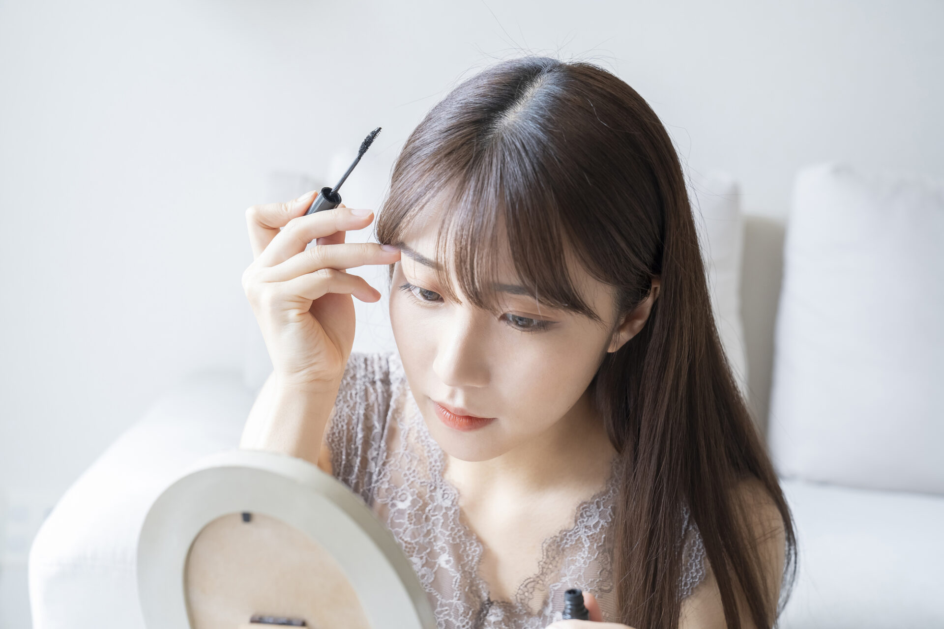 まつ毛の毛周期とは？毛周期以上にまつ毛が抜ける原因やケア方法を解説！