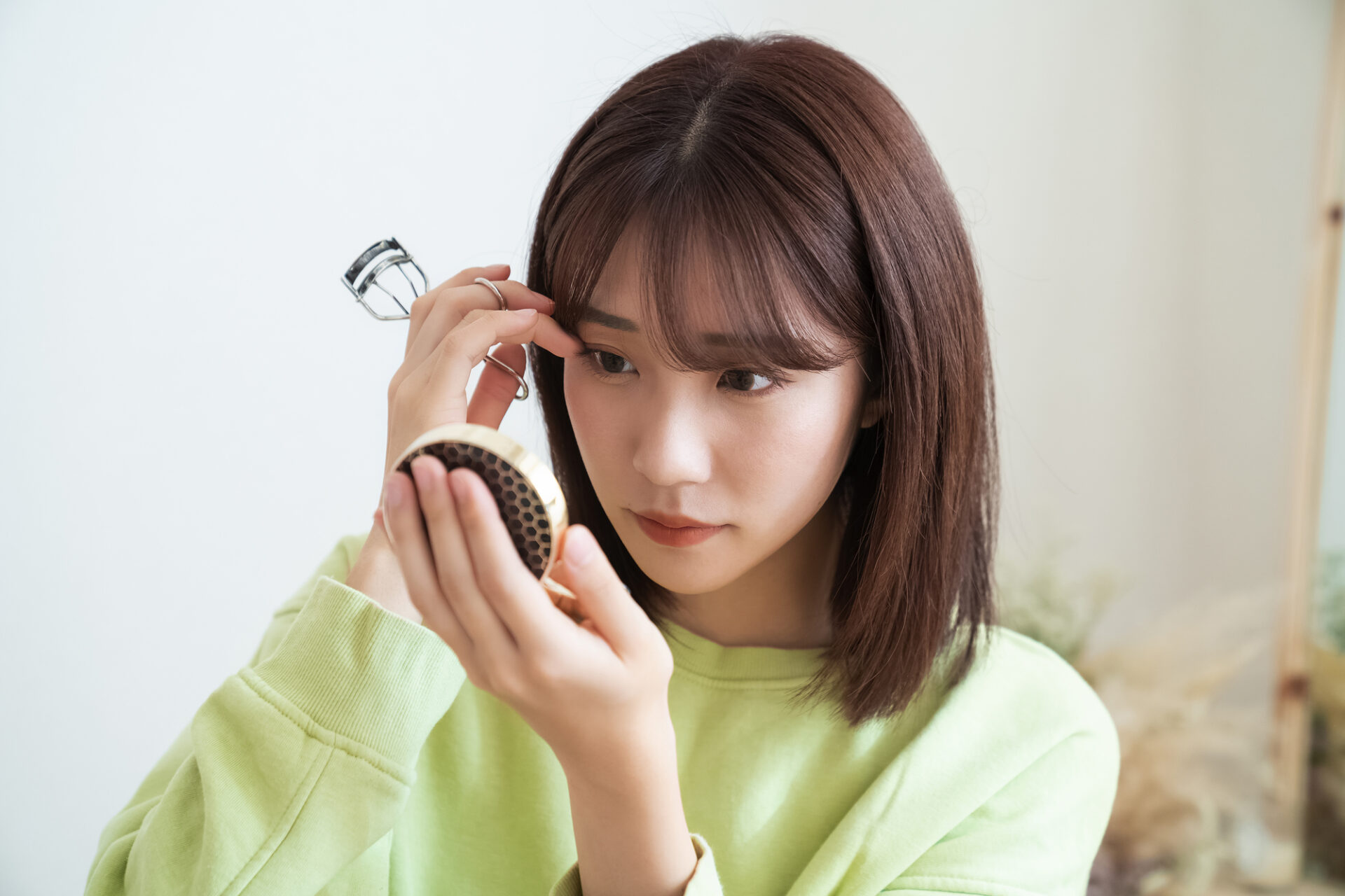 まつ毛の長さの平均とは？自まつげの測り方・理想のまつ毛を手に入れる方法